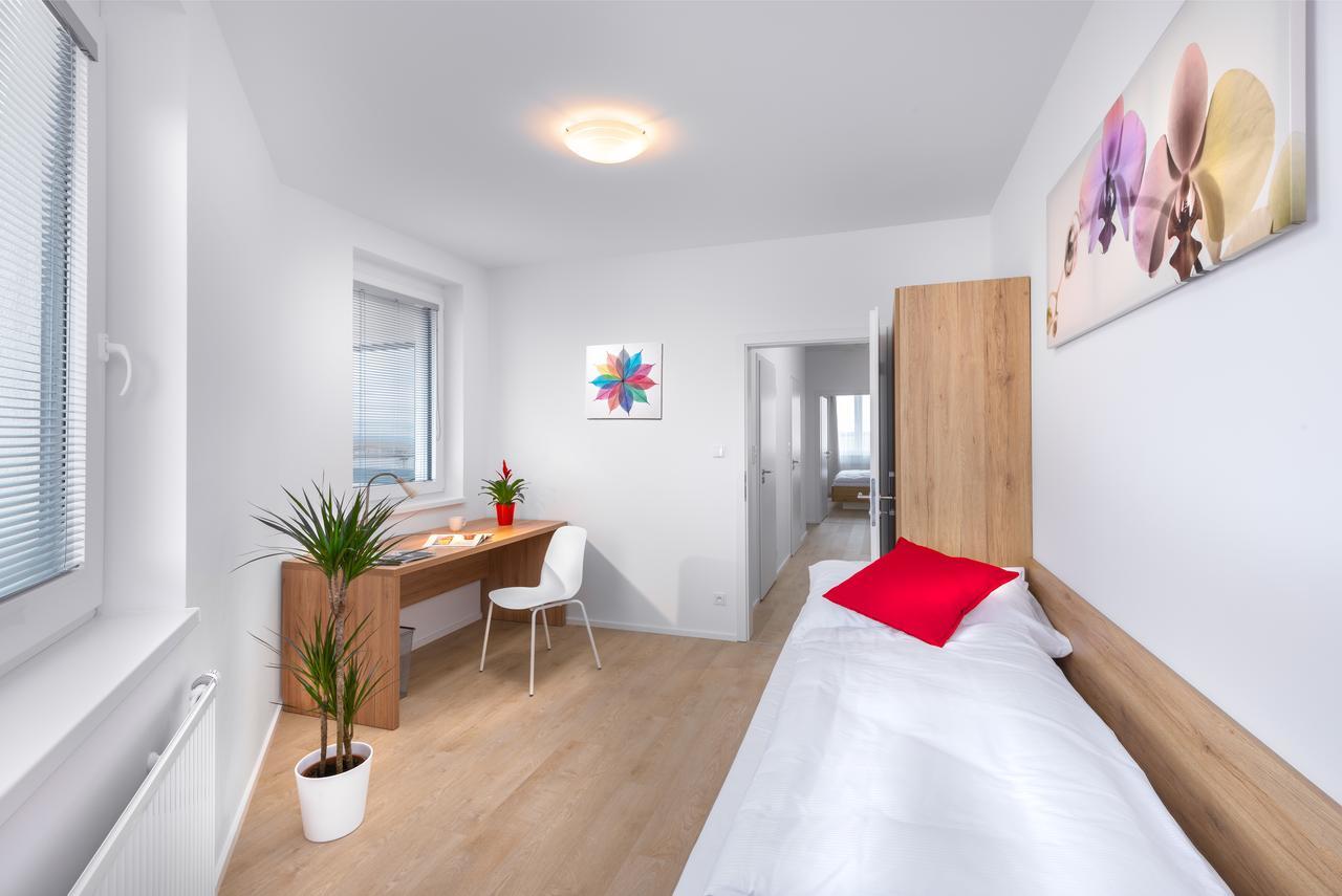 Citywest Apartments Praga Zewnętrze zdjęcie